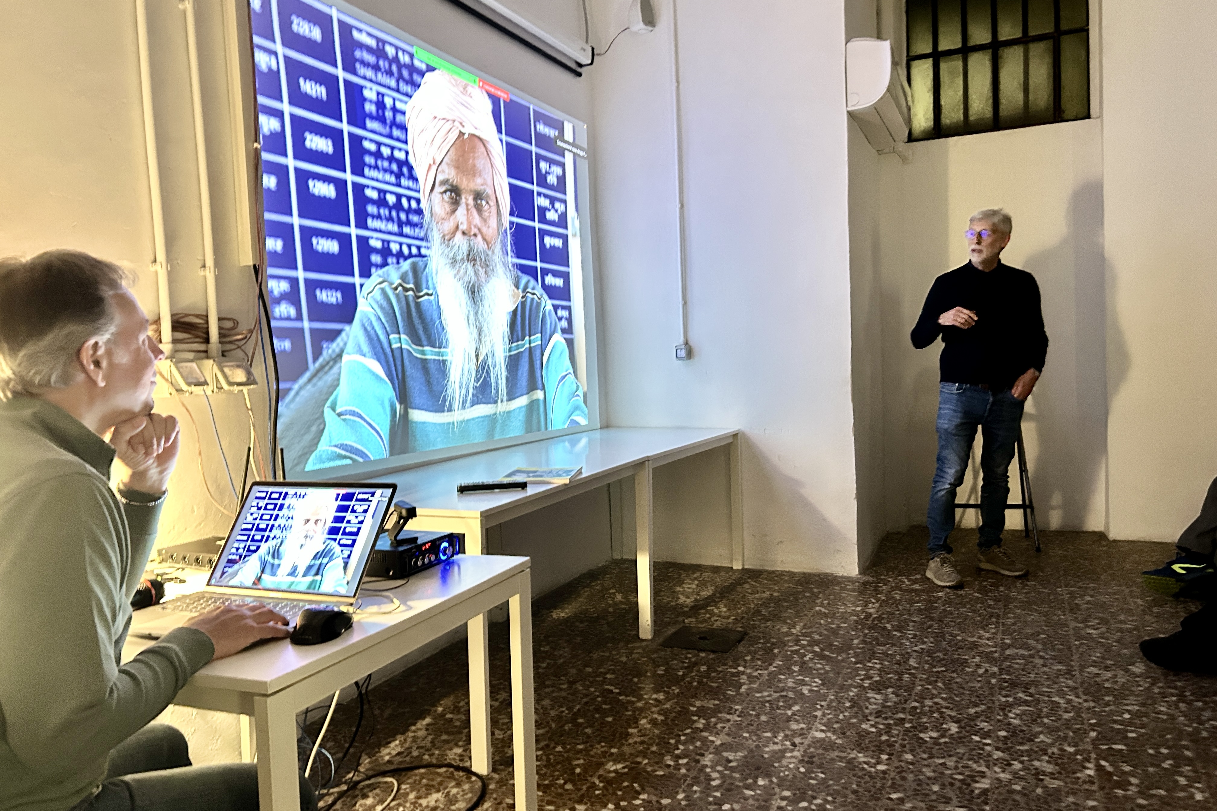  “Tra palco e montagne : la fotografia attenta di Carlo Mogavero che racconta di musica, viaggi, e silenzio”
